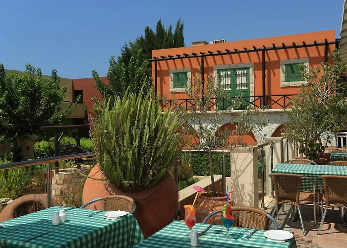 アパートホテル Panas Village