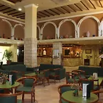 Panas Village Apartahotel 4*