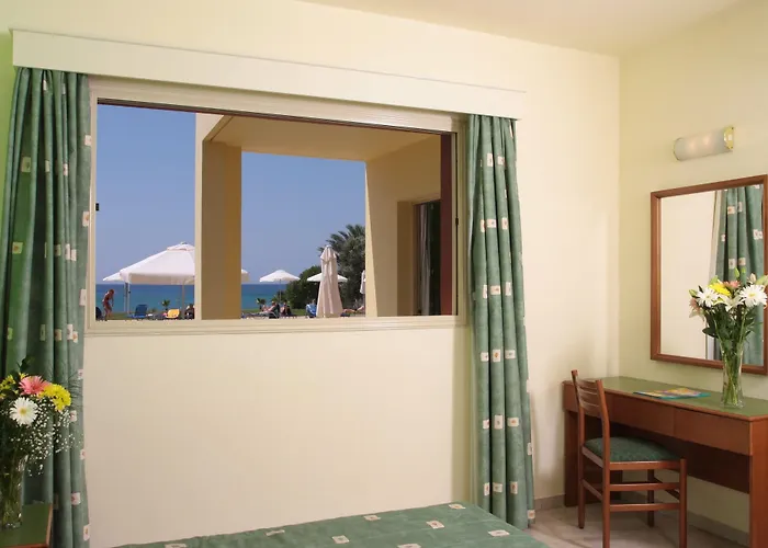 Lägenhetshotell Panas Village 4*