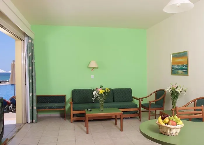 Panas Village Lägenhetshotell Ayia Napa