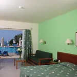 Panas Village Aparthotel 4*