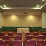 Ξενοδοχείο με διαμερίσματα Panas Village